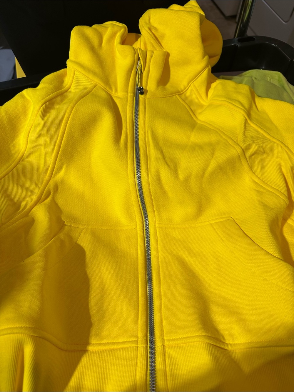 LULULEMON yellow NWT scuba oversized full zip XS/S